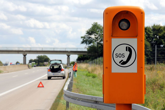 //ara24.al/wp-content/uploads/2020/03/roadside_assistance.jpg
